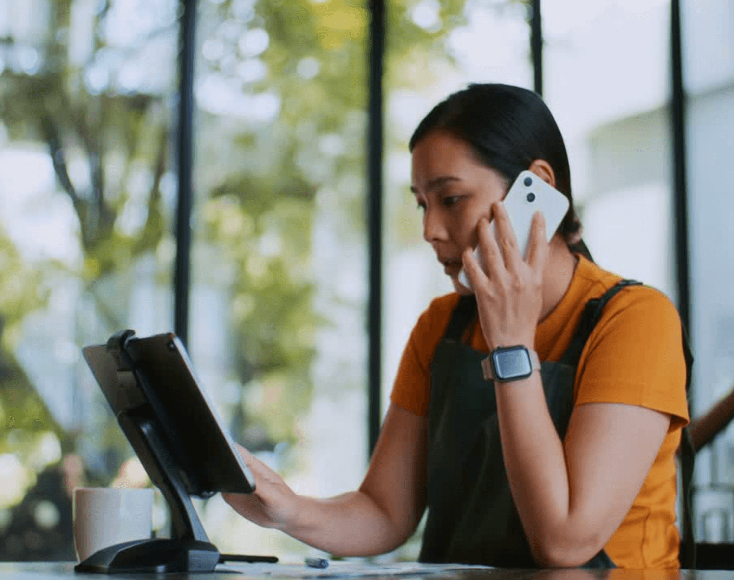 Restaurant owner managing platform